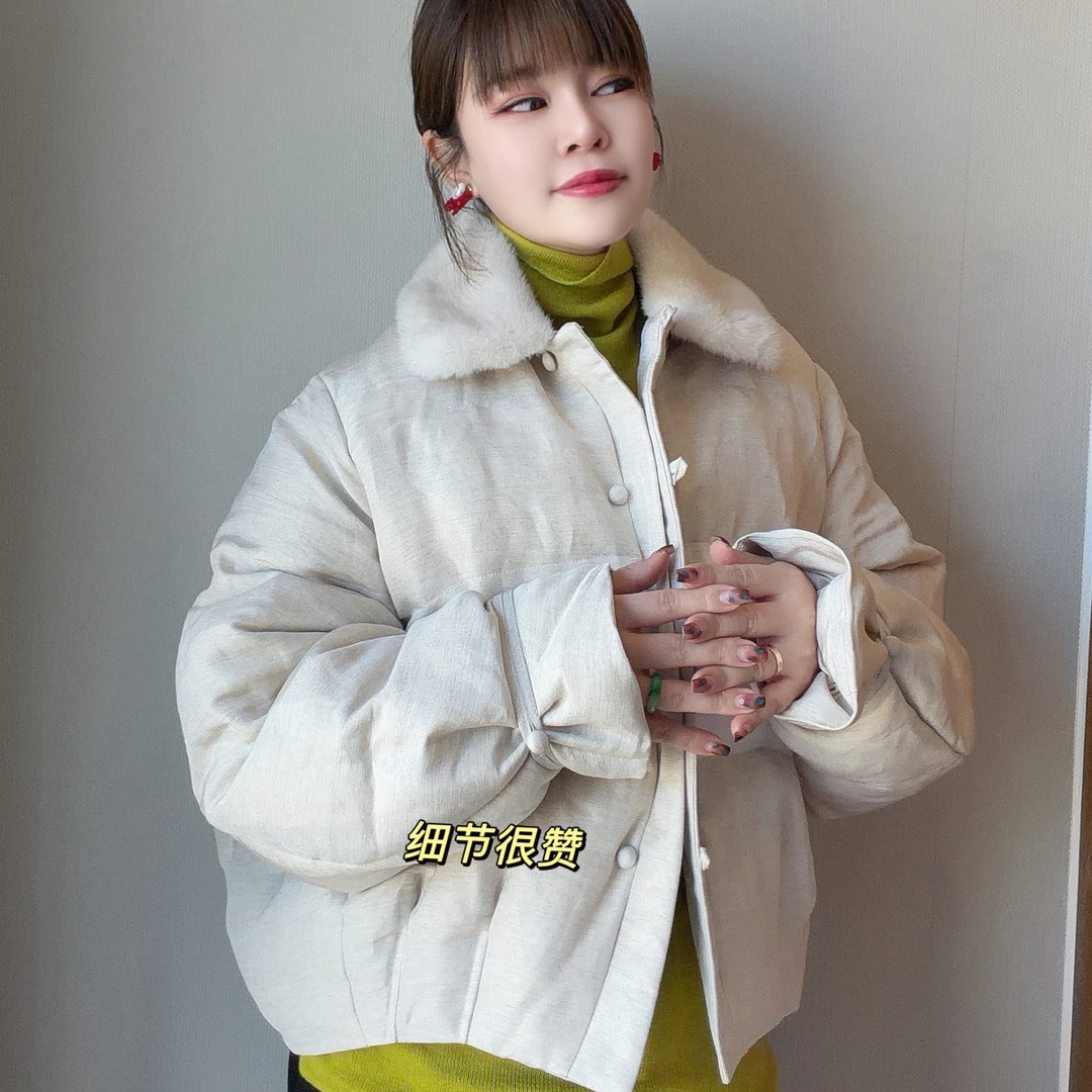 白色翻领宽松加厚保暖立领短款外套女（no退换）