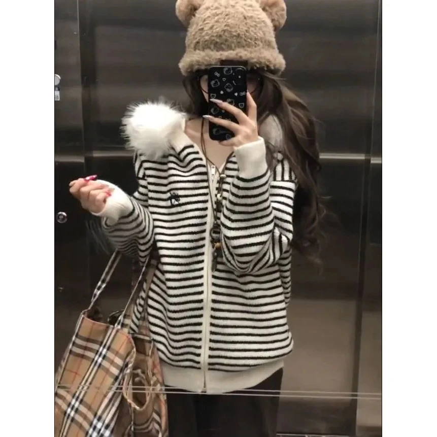 韩系高级感条纹大毛领连帽针织开衫毛衣女秋冬宽松慵懒风外套上衣