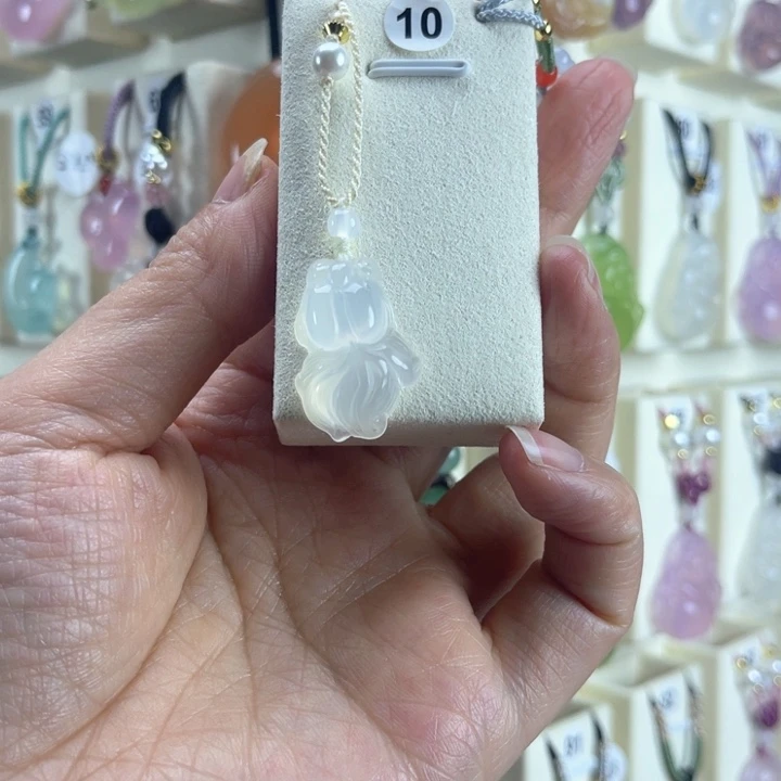 玛瑙/玉髓未镶嵌颈饰高**^