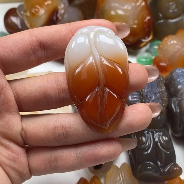 玛瑙/玉髓未镶嵌颈饰