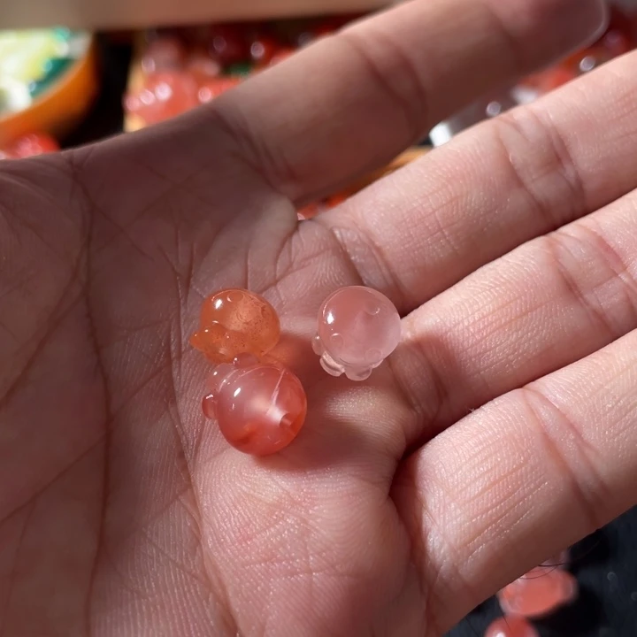 颈饰未镶嵌南红玛瑙