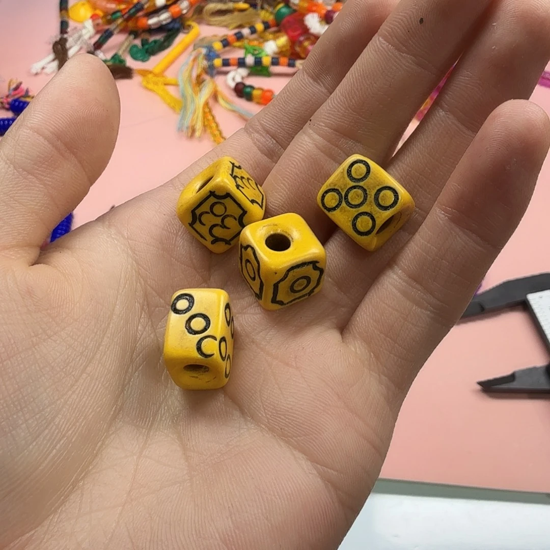 树脂非金属瑕疵随机发一个