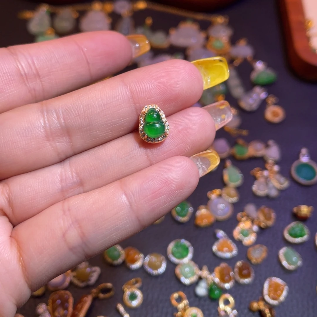 翡翠银S925镶嵌颈饰