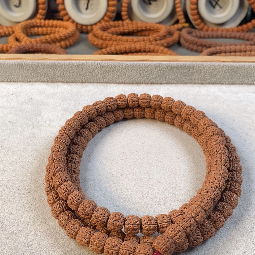 烙***店金刚菩提吊坠铁籽