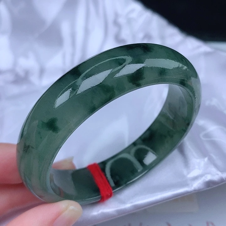未镶嵌手镯翡翠天然