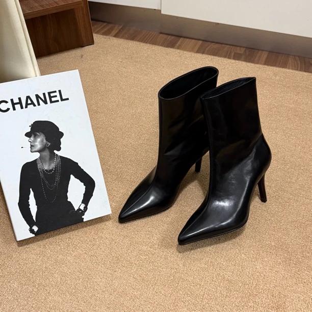 POMO女式时装靴细跟短筒靴一脚蹬尖头靴子2025秋冬短靴新款女靴