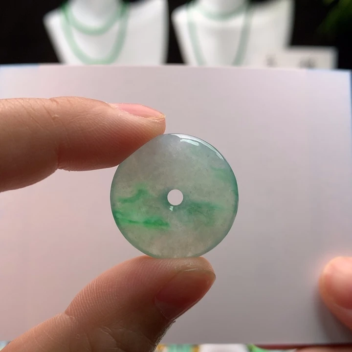 翡翠未镶嵌吊坠(不含链)天然缅甸A货翡翠