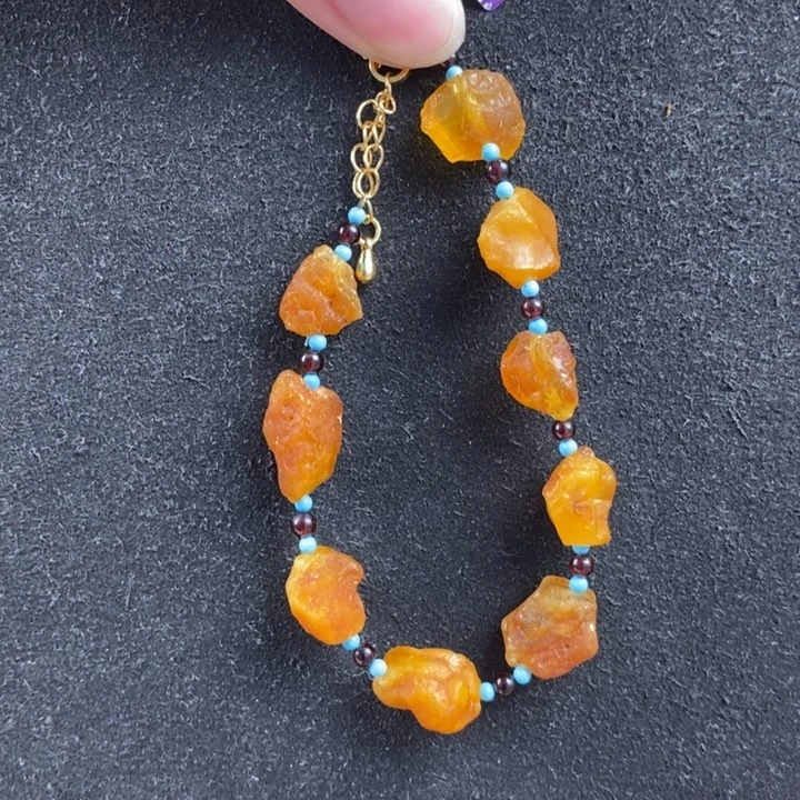 未镶嵌琥珀珠宝奇石