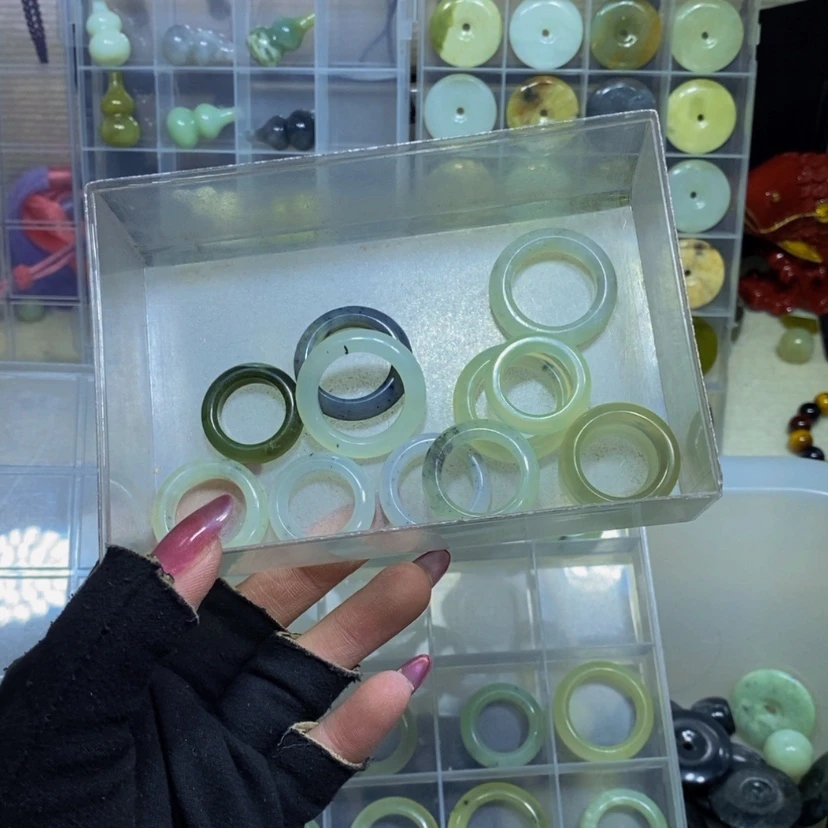【闪购商品】蛇纹石玉其他未镶嵌175