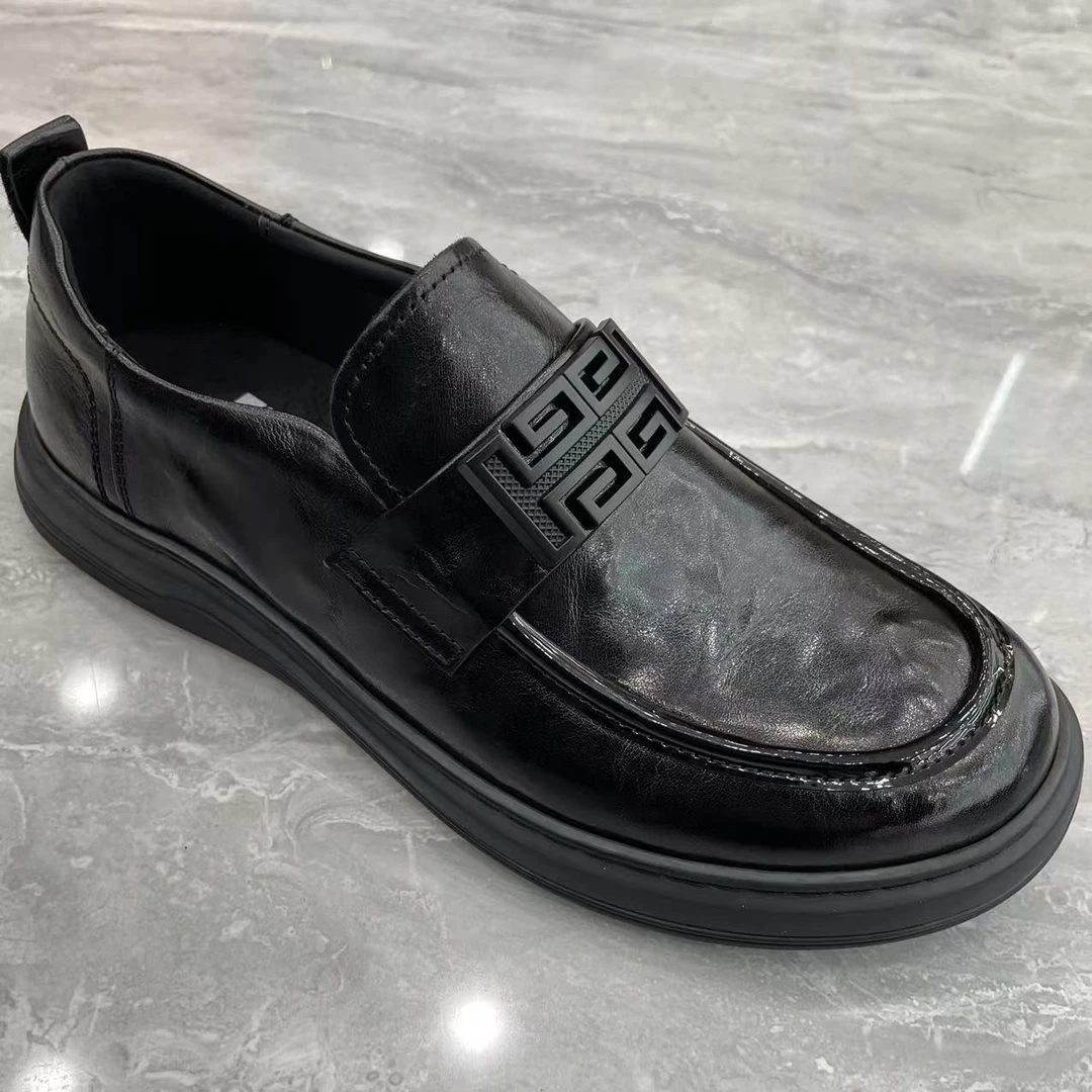 春夏季时尚休闲皮鞋