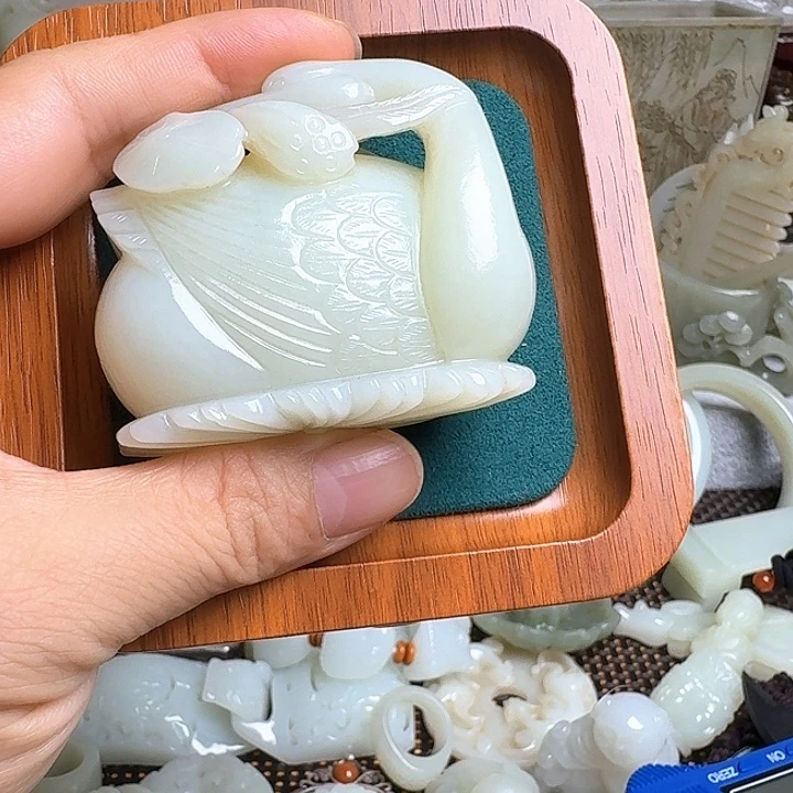 爱***手瓷片新号开播瓷盘一件
