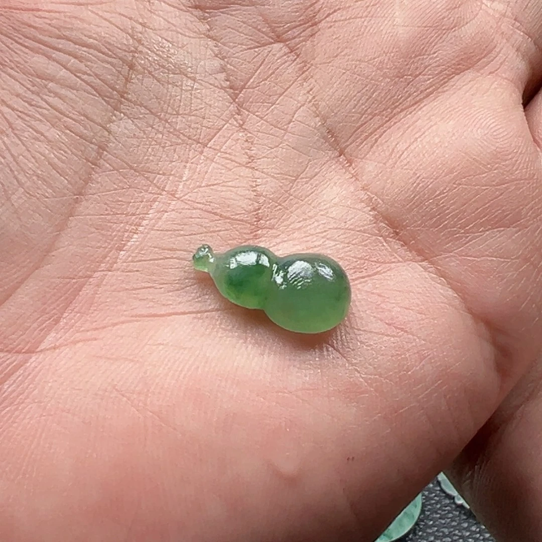 一***定制翡翠未镶嵌葫芦