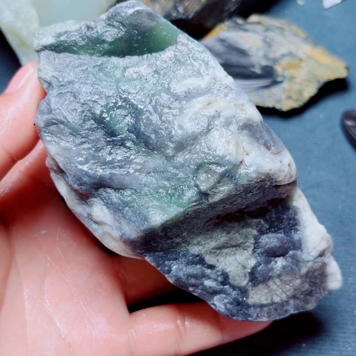 和田玉未镶嵌珠宝奇石