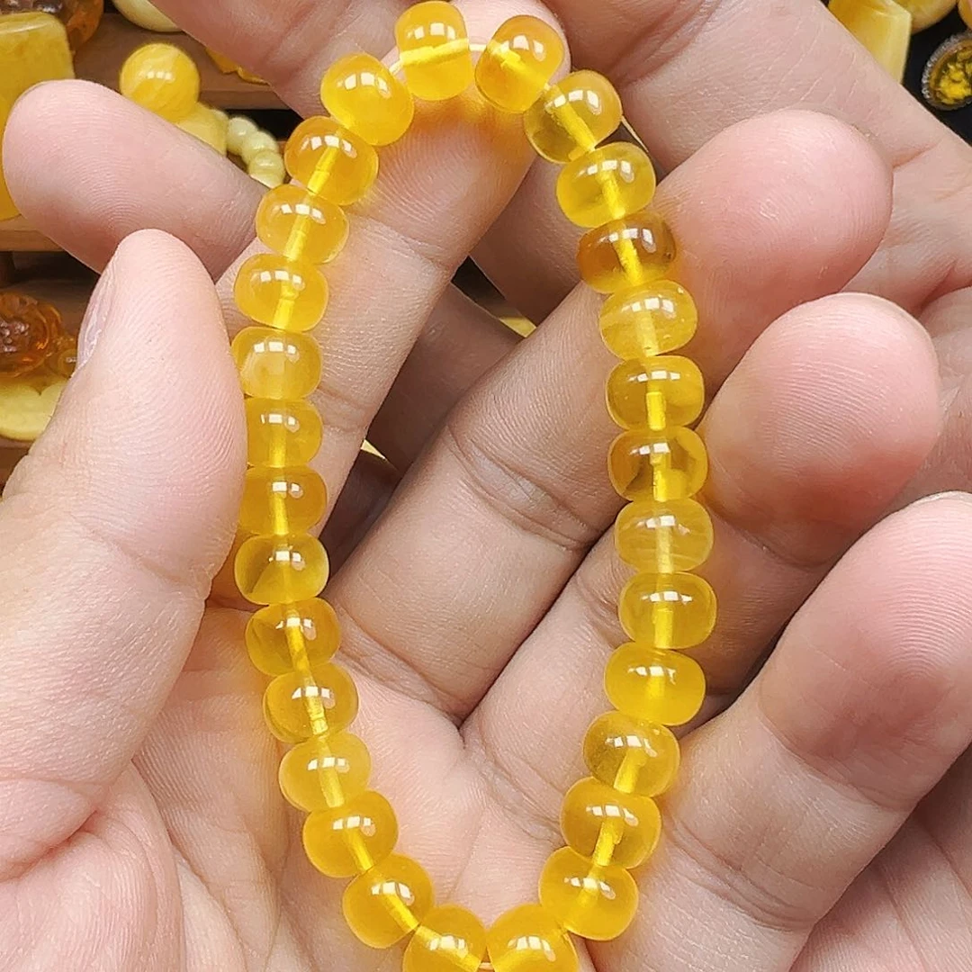 蜜蜡颈饰未镶嵌老型单圈9.3mm，10.8克，开播福利