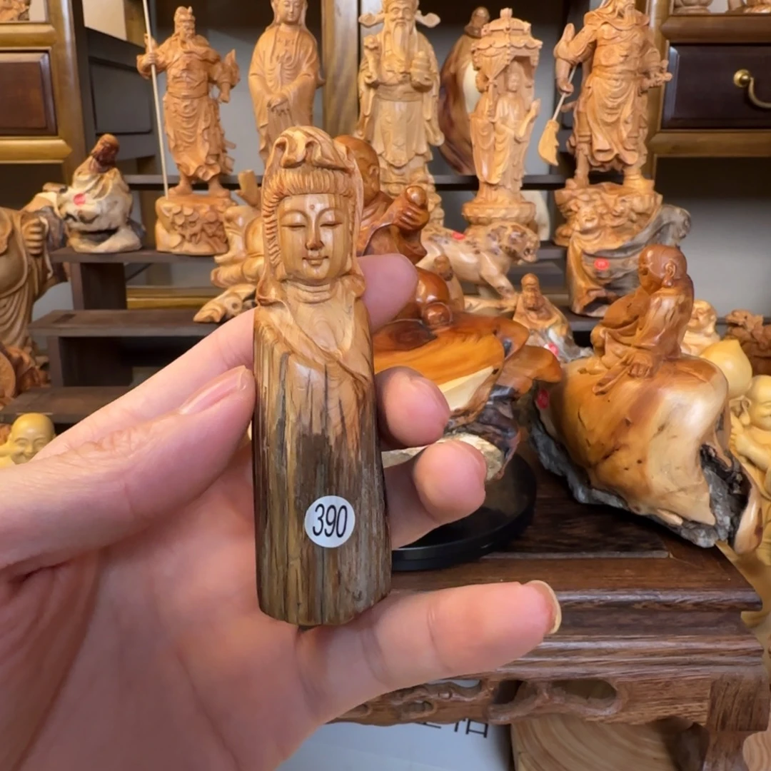 崖柏小木匠艺雕一物一拍