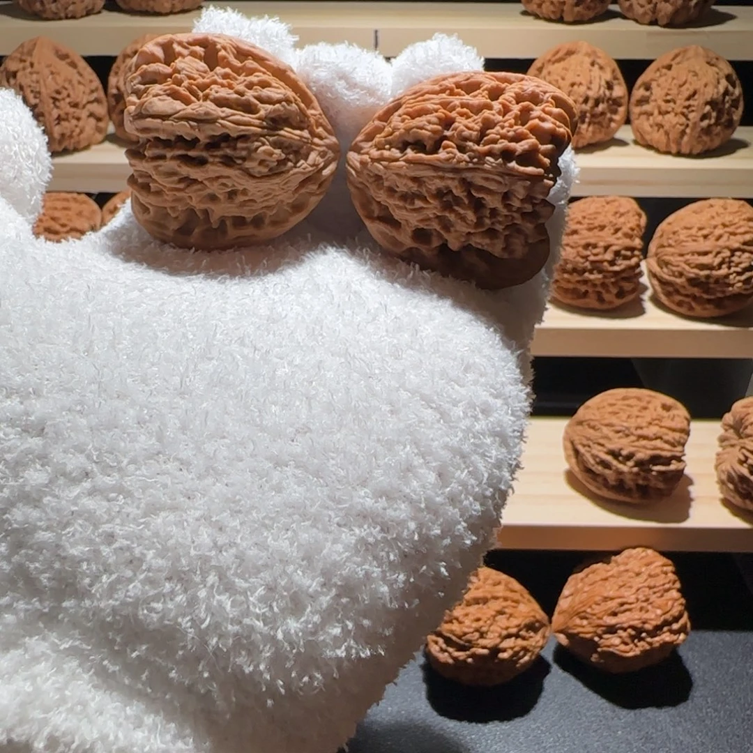 一***你文玩核桃吊坠41奥迪蝴蝶