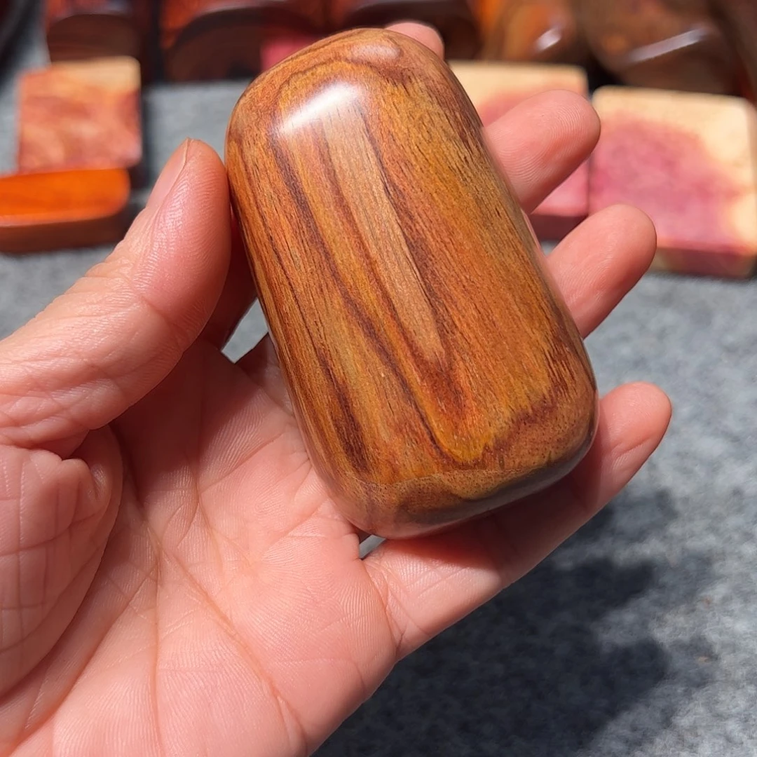 c***u黄花梨/降香黄檀海南黄花梨随形