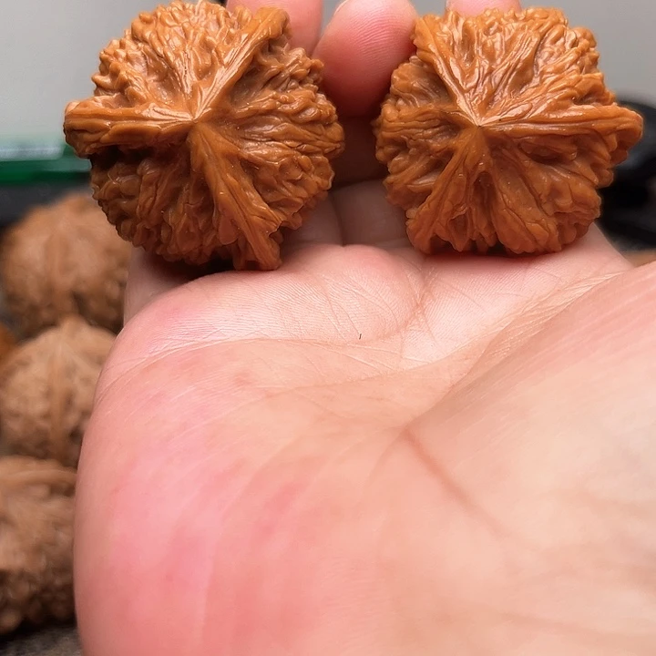 文玩核桃吊坠你们都在