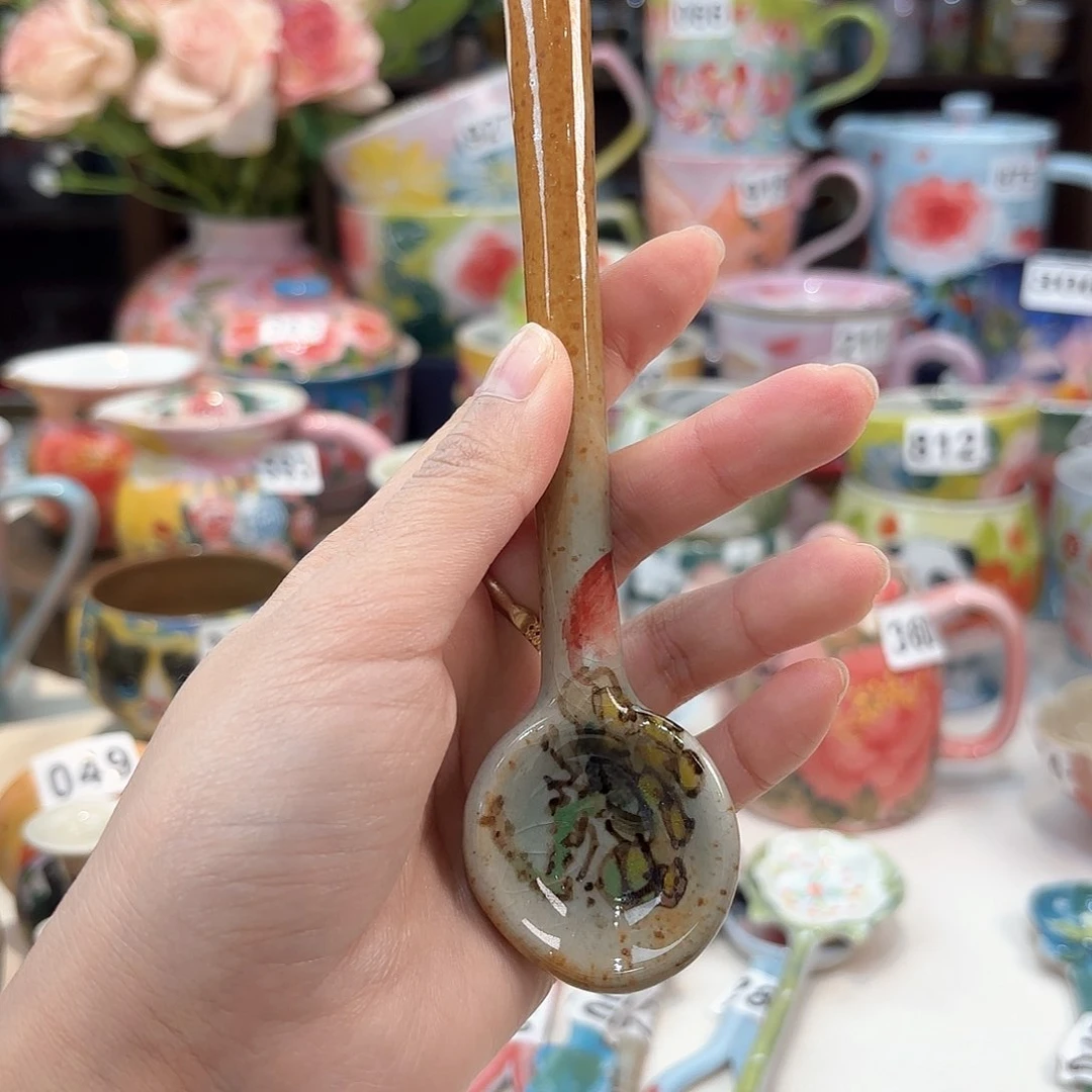 瓷片兔兔好e a l l l lv tu tu t