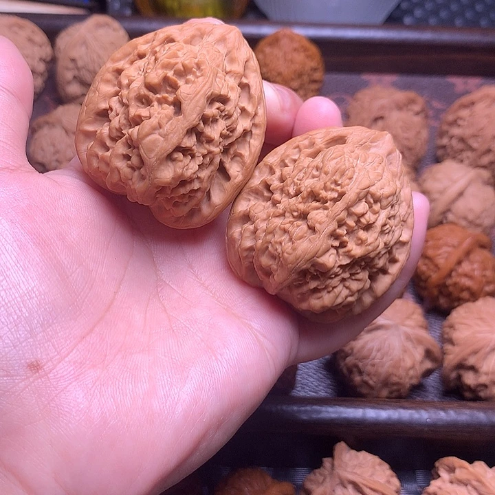 文玩核桃吊坠核尊43尺