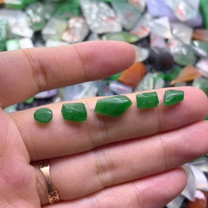 定制翡翠未镶嵌天然缅甸翡翠