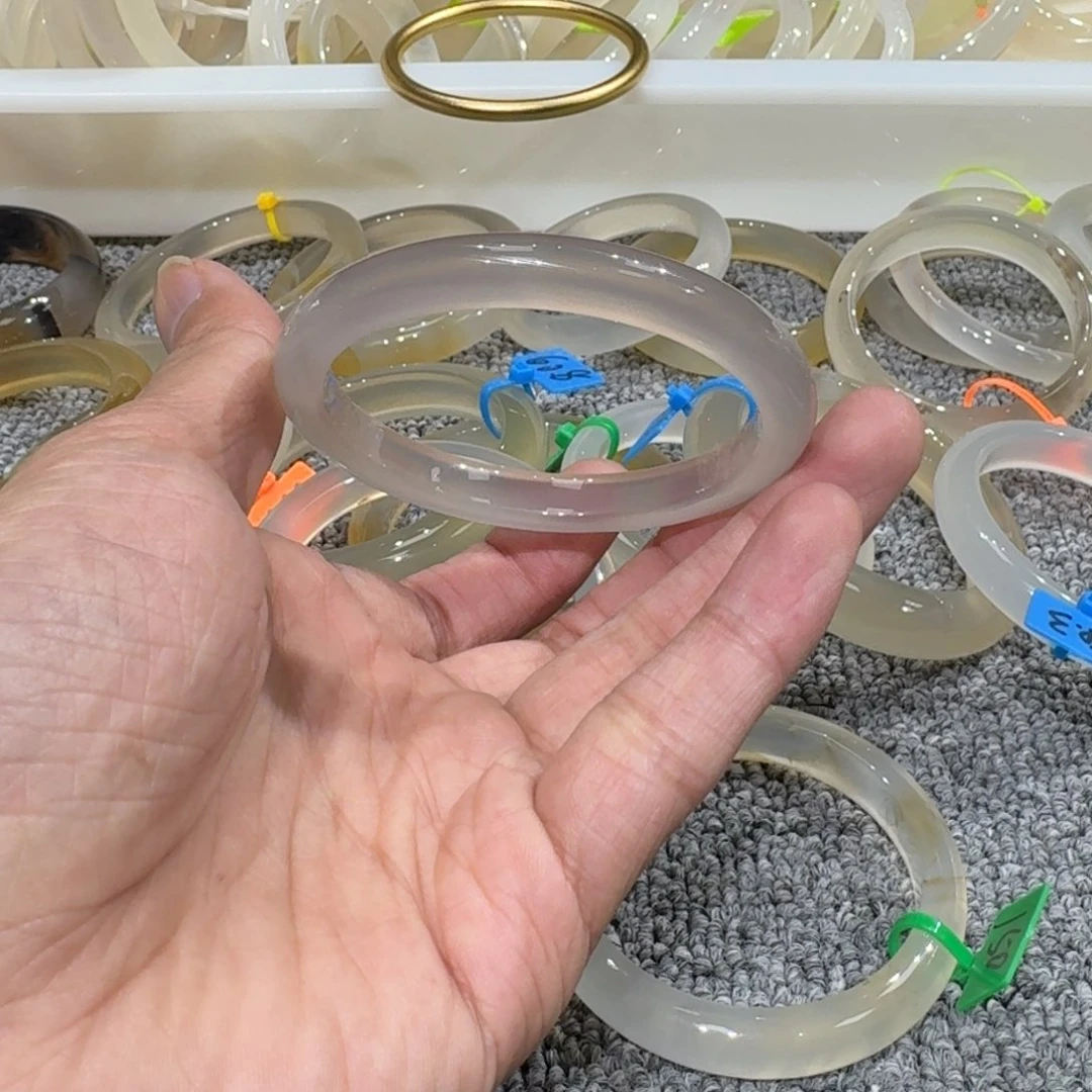 玛瑙/玉髓手镯未镶嵌15