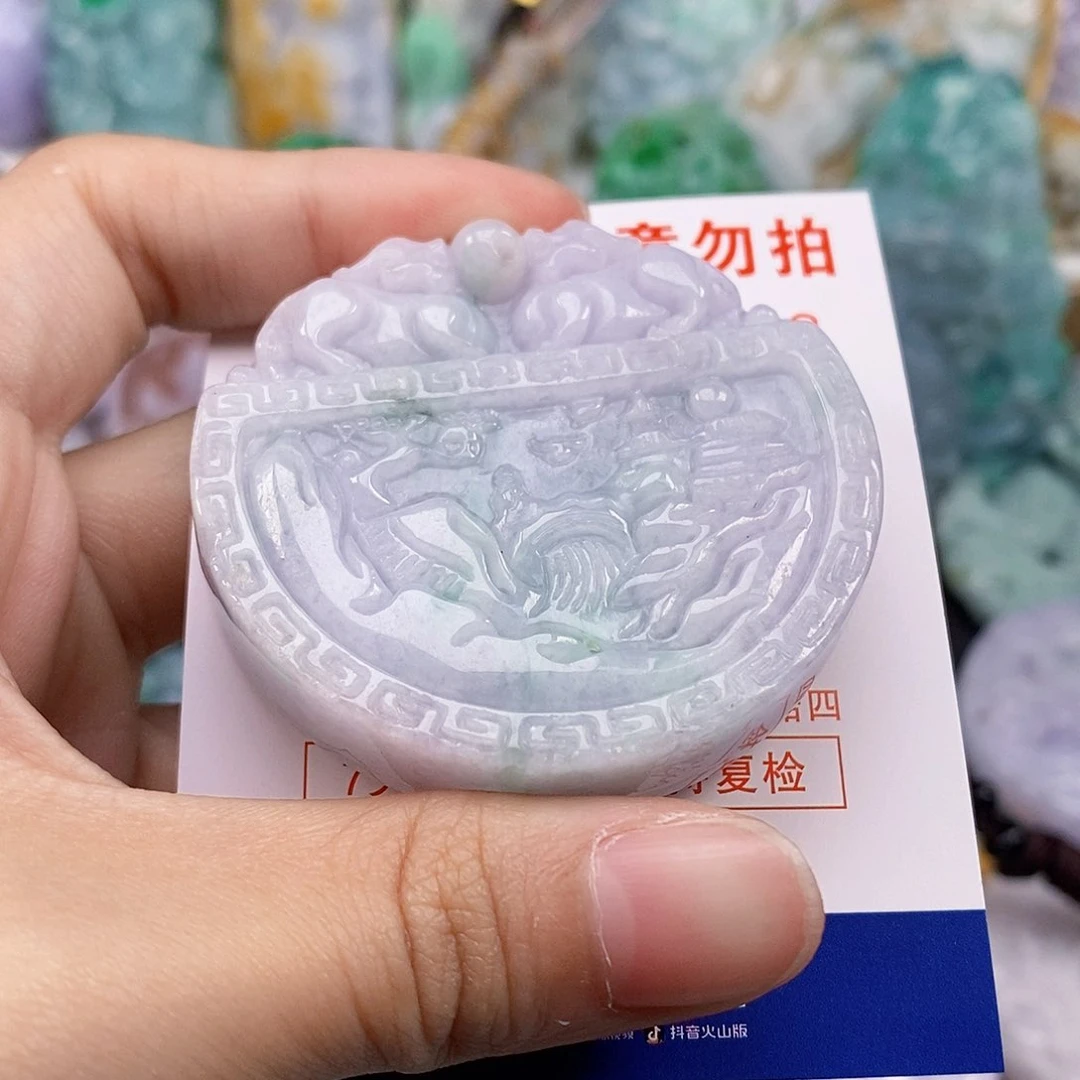 吊坠(不含链)未镶嵌翡翠