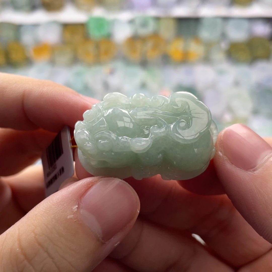 翡翠未镶嵌颈饰貔貅3