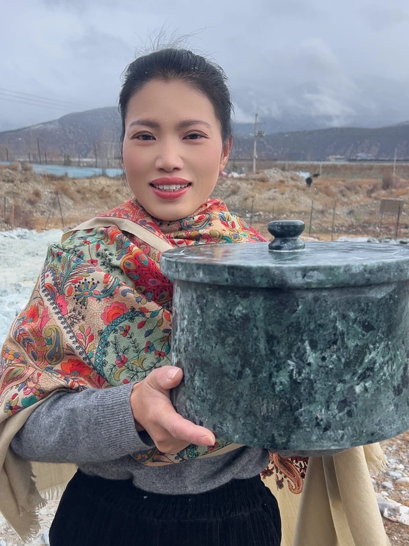 竹林妹 西藏 墨脱 石锅 墨脱皂石锅