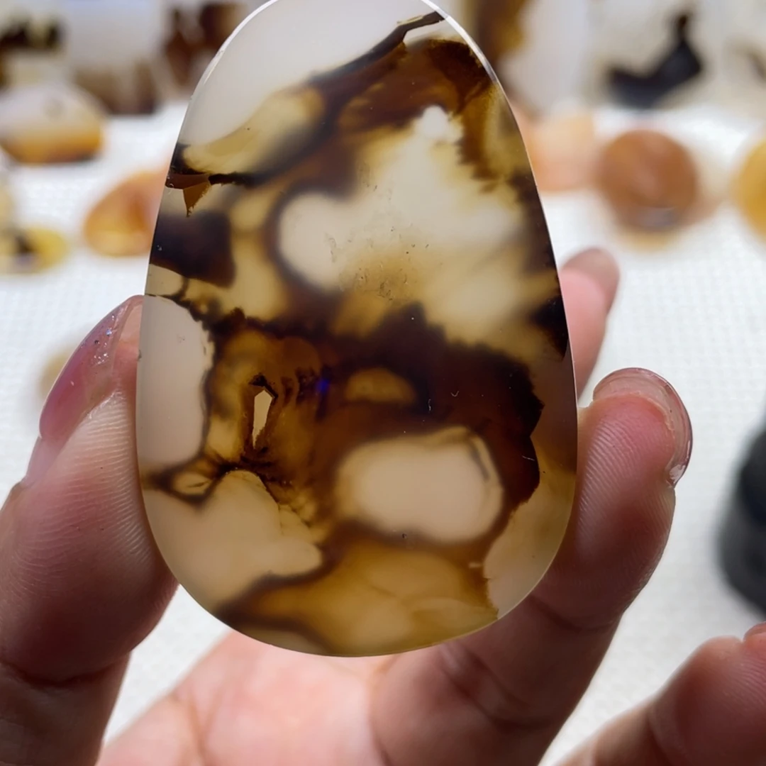 玛瑙/玉髓未镶嵌颈饰