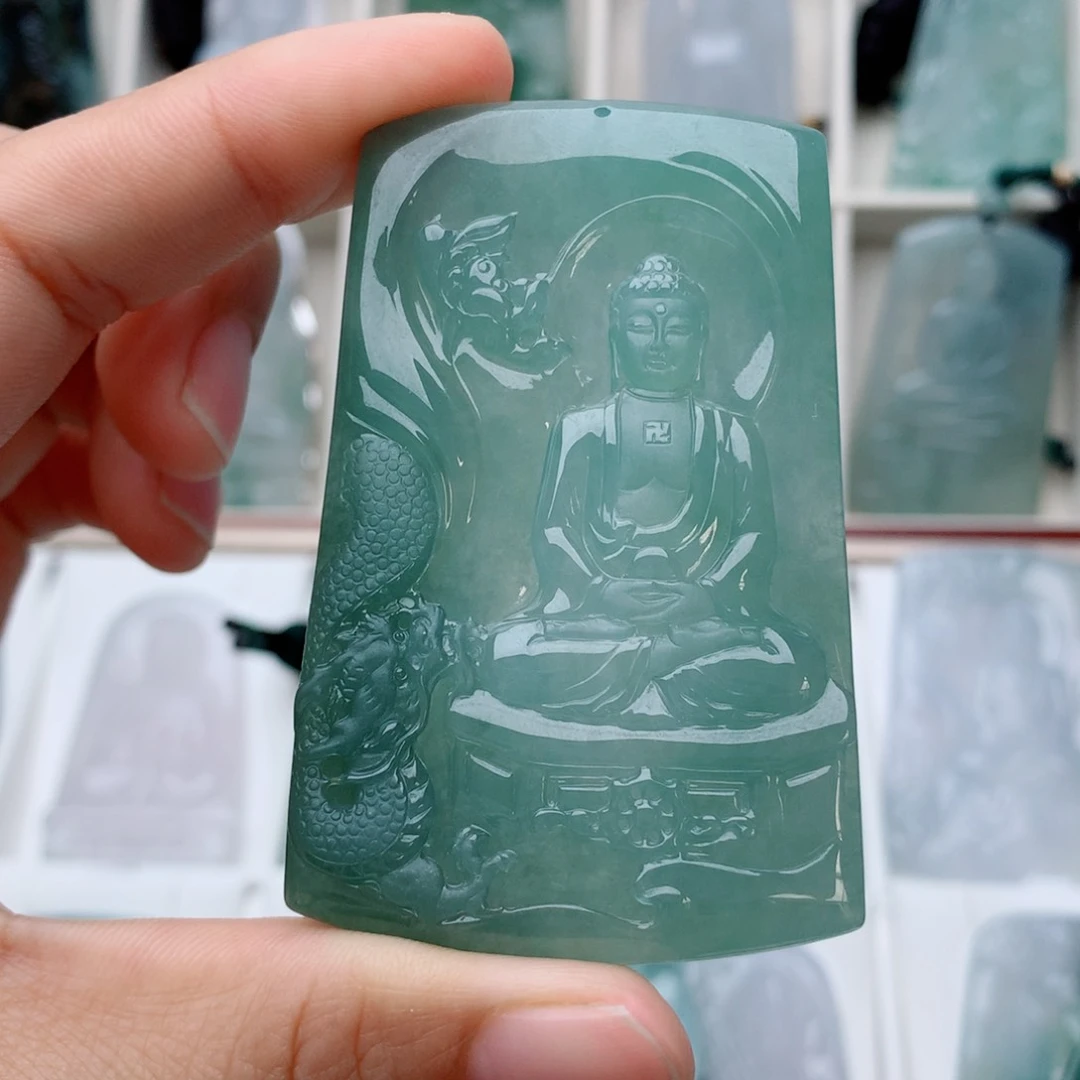 翡翠颈饰未镶嵌无***炮大日