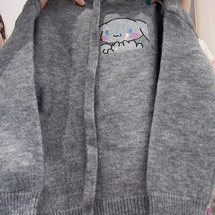 毛衣130 不退换的很好桂狗