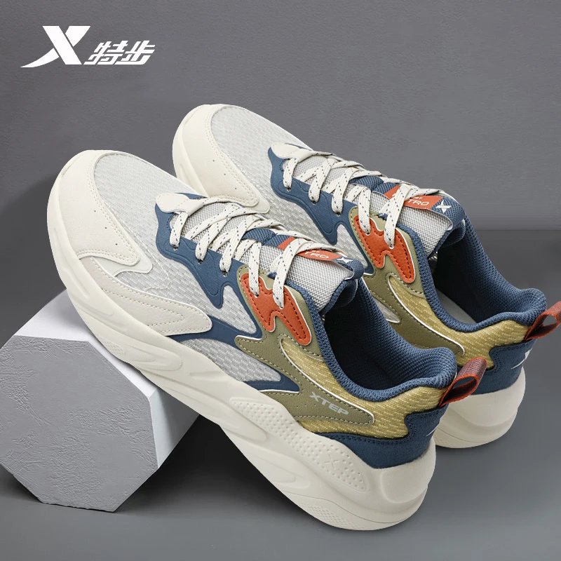 特步男鞋运动鞋2025新款秋冬网面透气运动鞋官方正品休闲跑鞋男款