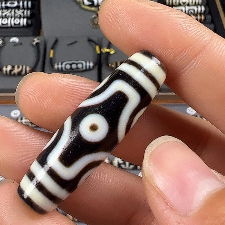 R***1未镶嵌颈饰玛瑙/玉髓