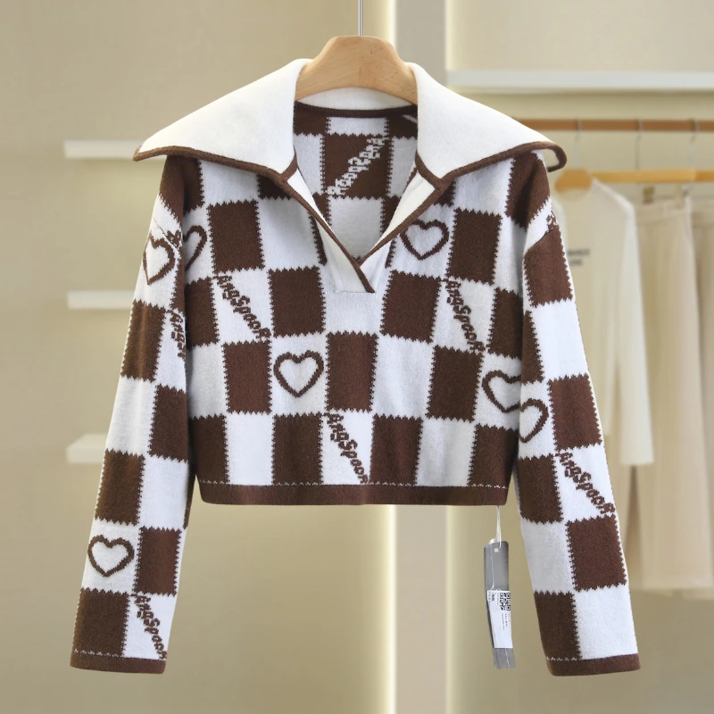 【伍莎-自营】大方领格子爱心短款针织衫#QAS48M001