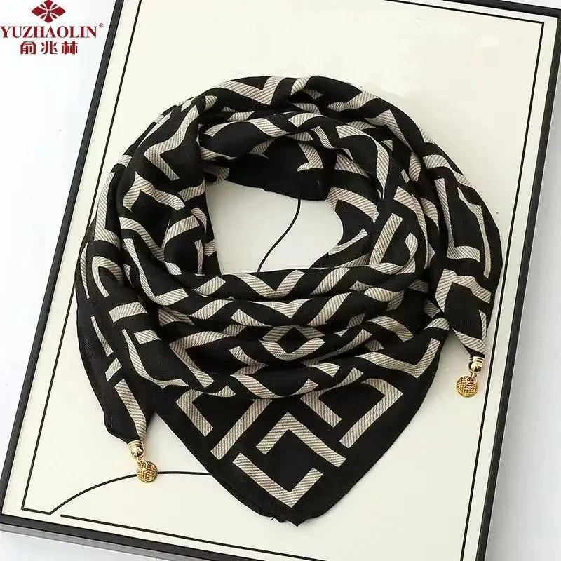 磁吸扣方巾三角丝巾围巾女春夏季护颈金球百搭送闺蜜轻奢礼物