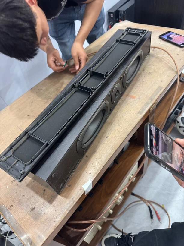 Cv中置音箱，运费自理，不支持无理由退货