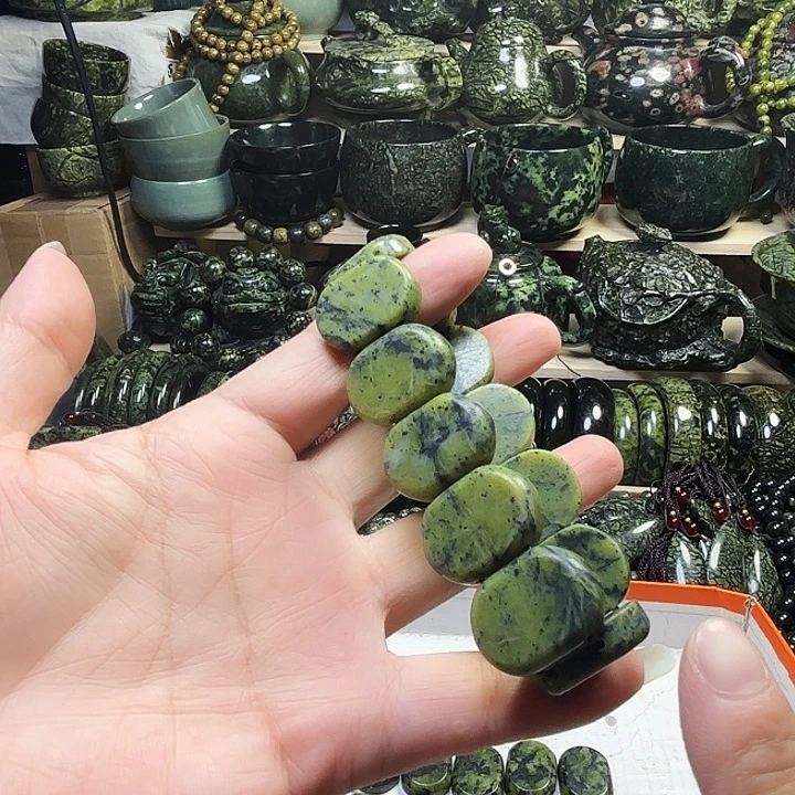 用***6未镶嵌蛇纹石玉珠宝半成品藏玉药王石福利款手排