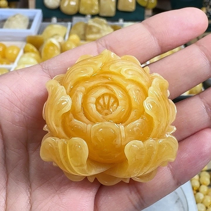 蜜蜡珠宝奇石未镶嵌