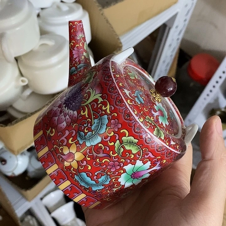 陶瓷艺术品及陶瓷壶