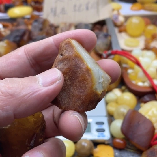 未镶嵌蜜蜡手串吊坠