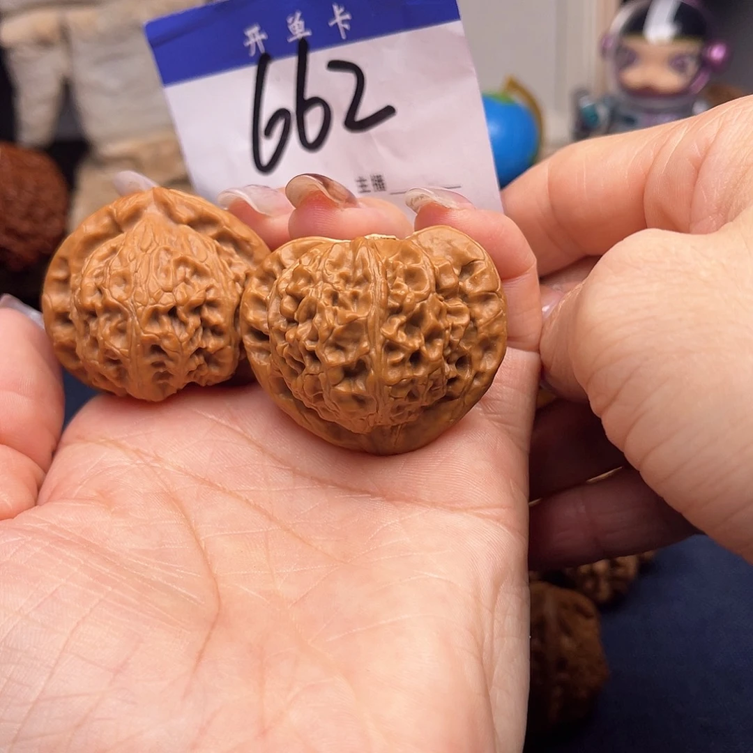 吊坠文玩核桃宫灯40+