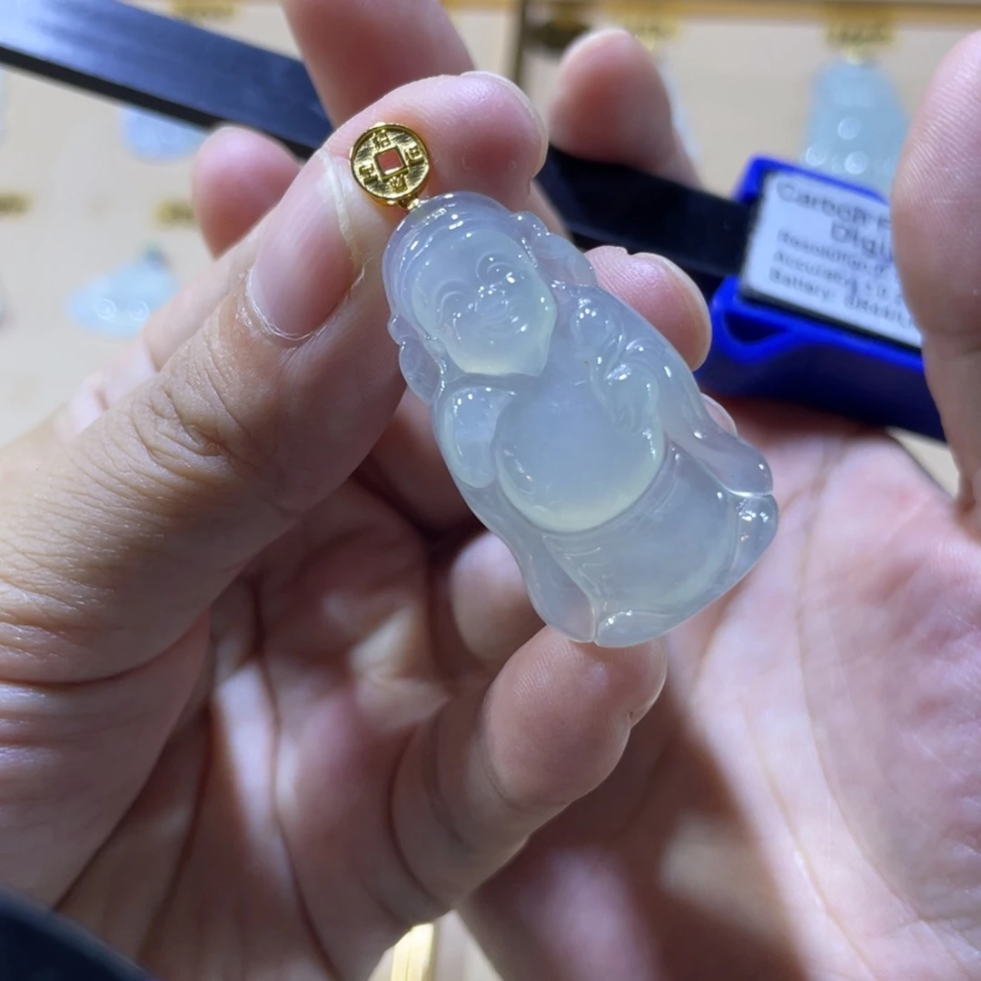 颈饰18K金镶嵌翡翠