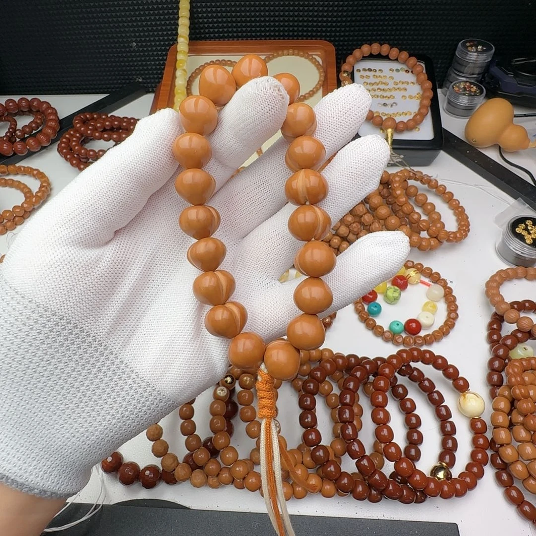 猴头核桃吊坠屁桃