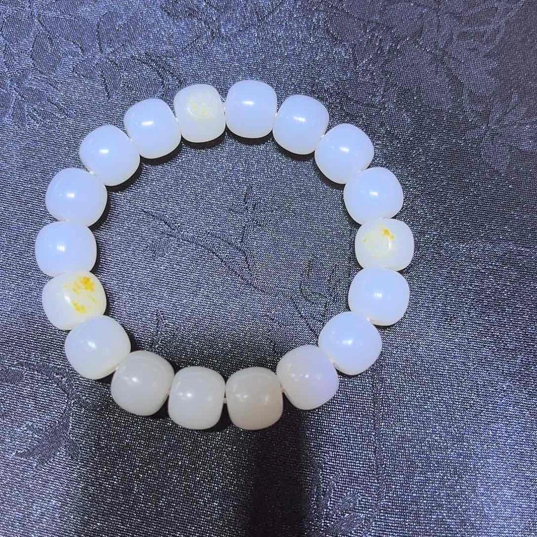 和田玉未镶嵌颈饰手串