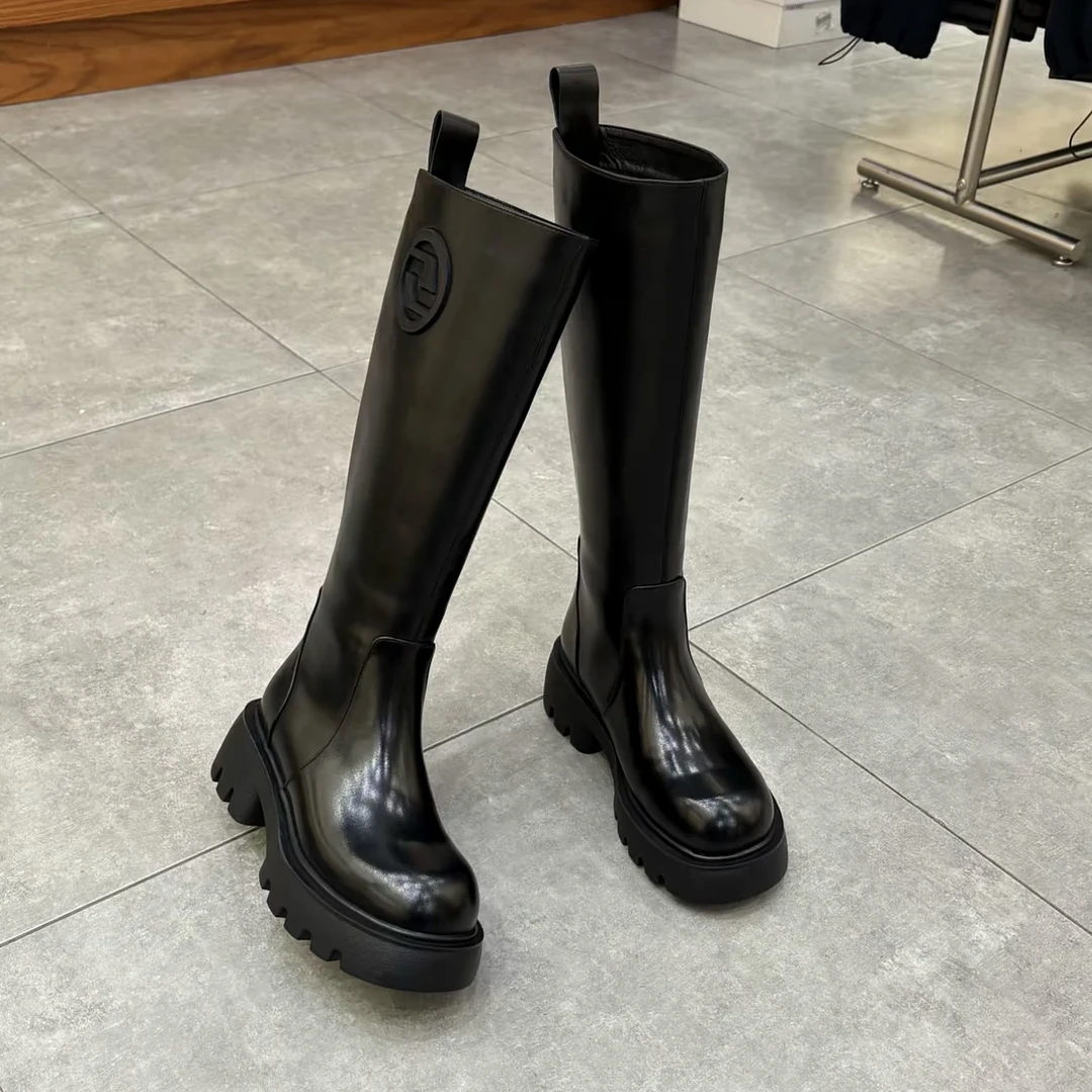 波斐冬季新款厚底加棉小牛皮增高帅气骑士长靴女