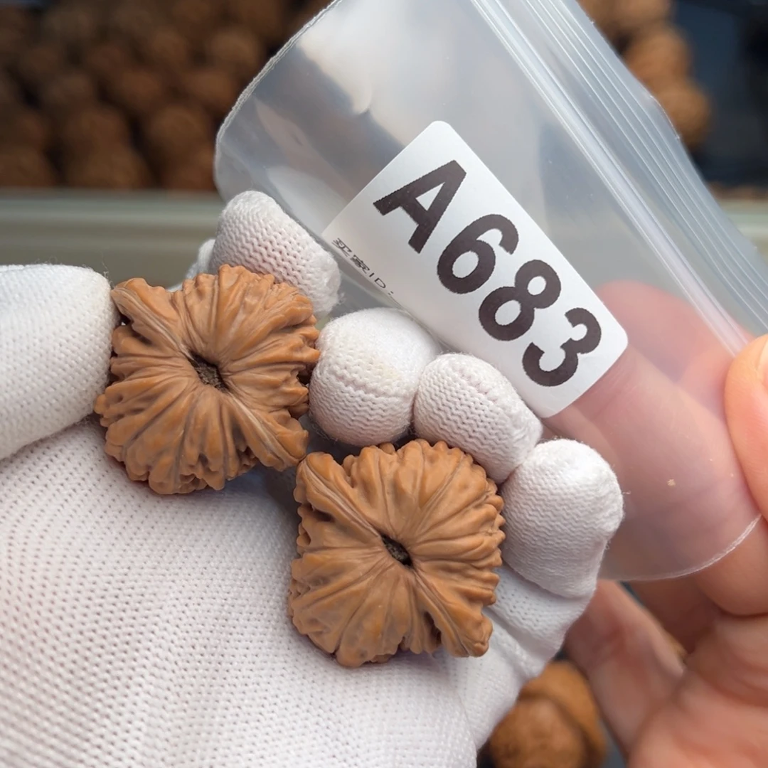 吊坠文玩核桃A683小汉高楼33