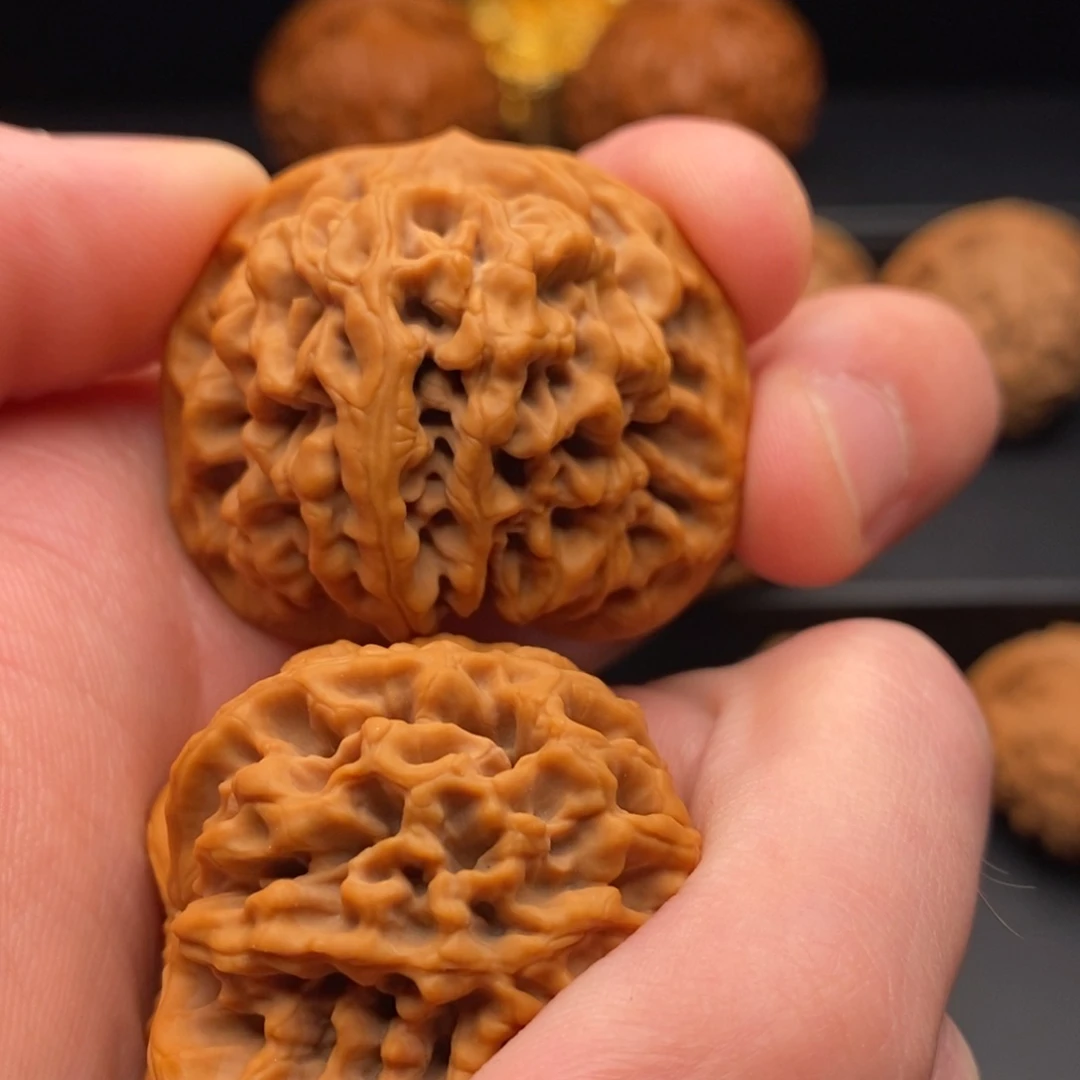 文玩核桃把件闫秦闷