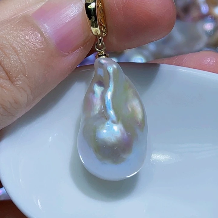 颈饰未镶嵌淡水珍珠