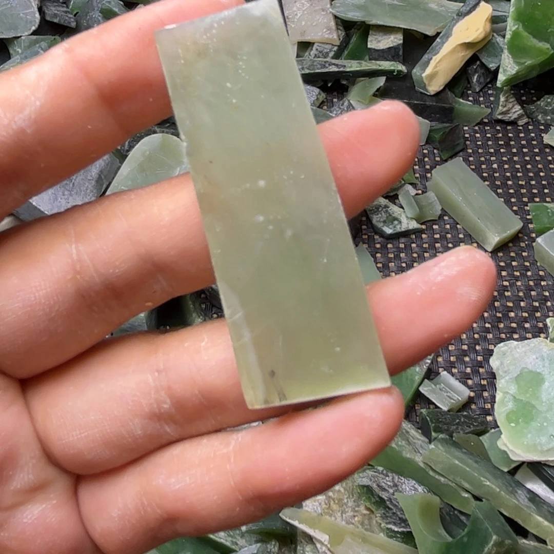 和田玉未镶嵌项链